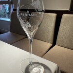 プリミ・バチ - 