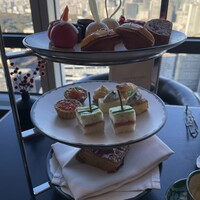 ザ タヴァン グリル＆ラウンジ - 