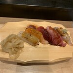 最魚の晩餐～寿司と牡蠣と日本酒の裏切り～ - 