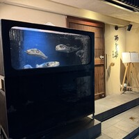 泳ぎとらふぐ活蟹料理 あじ平 曽根崎 - 