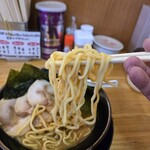 横浜家系ラーメン 熊野家 - 