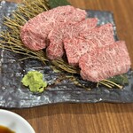 炭火焼肉 牛和鹿 本店 - 