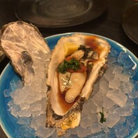 鮨 四 -  鮨 四 -