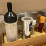 麺匠一本道 - 卓上のいろいろ