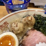 コトノハ - 目の前で七輪で焼かれるつくね。