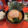 横浜ラーメン 斎藤家 根岸店