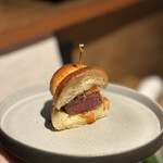 お肉屋 けいすけ 三男坊 - ヒレカツスライダーバーガー