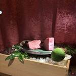 お肉屋 けいすけ 三男坊 - タン元とシャトーブリアン