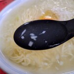 ラオシャン - 大盛り月見タンメンのスープ