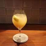 Hachihare - りんごと山椒のカクテル