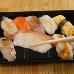 魚三 - まぐろにぎり ※拡大 (2024.11.26)