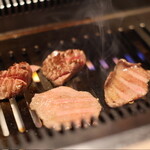 焼肉かなう - 国産黒毛和牛タン　二種