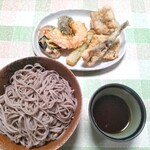なかうみ菜彩館 - 新そば（調理一例）