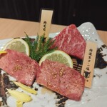 にく稲 - 内もも、特選生タン塩