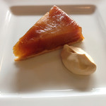 メインダイニングGRAND - 信州リンゴのタルトタタン