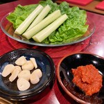 和牛炭火焼肉・韓国料理 じろべ  上尾店 - サンチュ