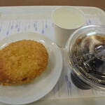 ヴィ・ド・フランス - カリカリチーズカレーパンのセット