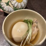 博多おでん自然薯 ちかっぱ堂 - 濃厚半熟玉子と鶏手羽先