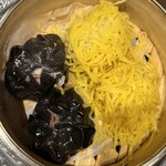 博多おでん自然薯 ちかっぱ堂 - イカ焼売と鶏焼売