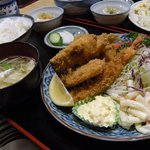 筑前 - ミックスフライ定食￥840-