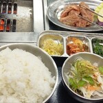 やきやき亭 - ハラミ定食