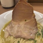 左とう - 大判チャーシュー