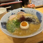 らーめん 一嗹 - 濃厚鶏白湯ラーメン+ランチ白飯付1050円