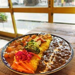 Merci - 『黒ゴマキーマ＆ポークと根菜のトマトカレー』ライス大盛ドリンク無し単品1,300円