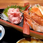 鮮活 喰で!! - それにまぐろタタキ‥