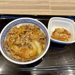 吉野家 - 料理写真:牛丼の並とからあげ1個