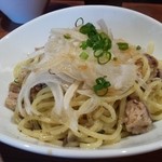 ポルコロッソ - サバと新玉ねぎのパスタ