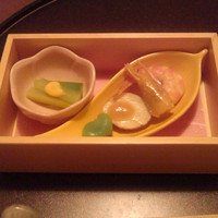 日月火 銀座店 - 海老の芝煮・蚕豆艶煮・アスパラお浸し・新じゃが八方煮