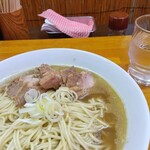 274846618 - 肉そば大盛り