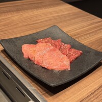 焼肉うしごろ 新宿三丁目店 - 