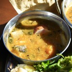 BLOCK HOUSE 水曜カレー - 