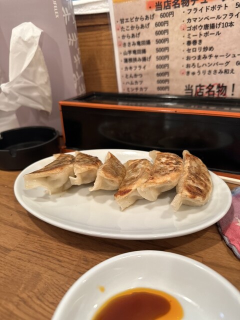 Awa Iekei Ramen Sakaba Shinzan photo 3