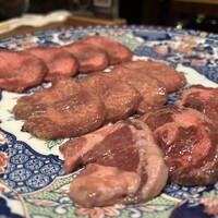 中目黒焼肉 登牛門 - 