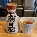 つりかね - お茶…酒に見えますがお茶です。
