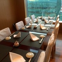美寿思 - テーブル個室は、こんな感じでセッティングされていました。