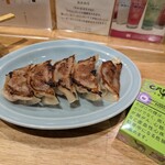 バックヤード キッチン - 