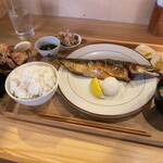 はちマル食堂 - 