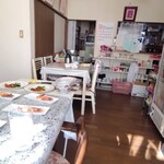 わがまんま鷹 - 他客が本来の食事提供場所へ。ここは調理場の一部〜そこで食事