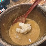 うどん 四方吉 - 【2024.12.3(火)】豚カレーうどん（並盛・350g）のスープにご飯を入れた