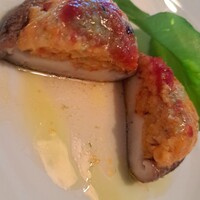 藤右ェ門 栄 - つくば産ジャンボしいたけの魚介詰めオーブン焼き