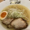 泡系しおとんこつラーメン べらしお 総本店