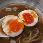 らぁ麺 花筏 - 奥久慈卵の味玉。