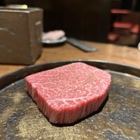 和牛とタン 焼肉 とみ 新橋本店 - 