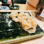 目黒すし 一 - ホタテ貝柱ではなくガリ　旨いです