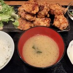 博多かわ屋 天三店 - 唐揚げ定食（700円）