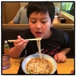 阪急そば - おっ、七味入れちゃって、大人だねぇ。

たあまん、